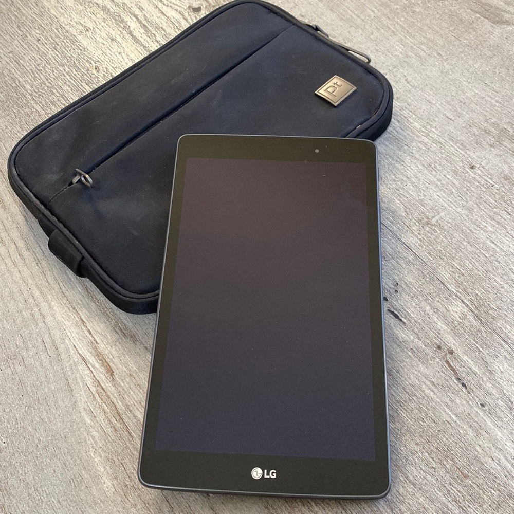 LG G Pad X 8.0 with Case